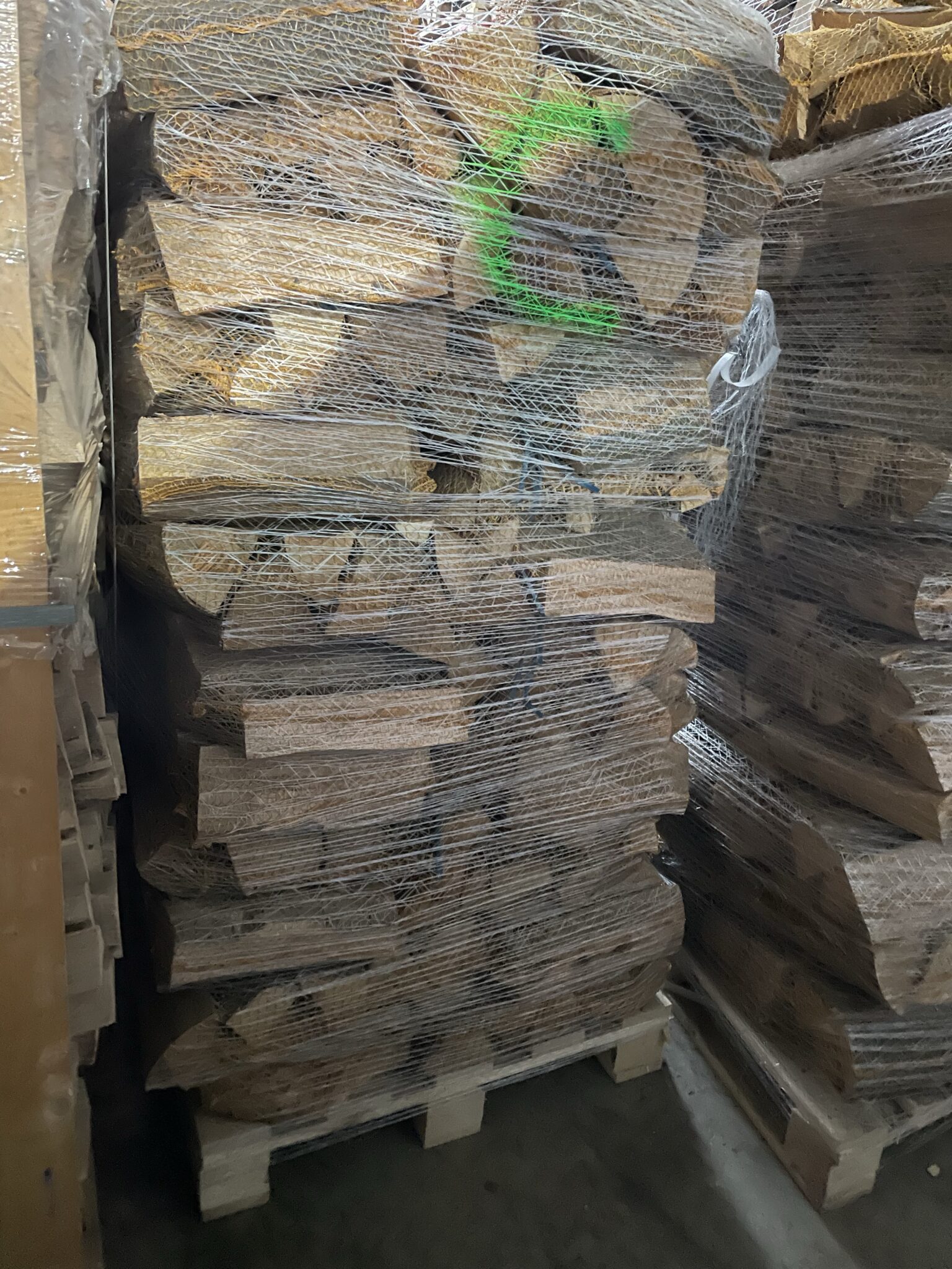 Buchenholz 30-33 cm kammergetrocknet im Sack