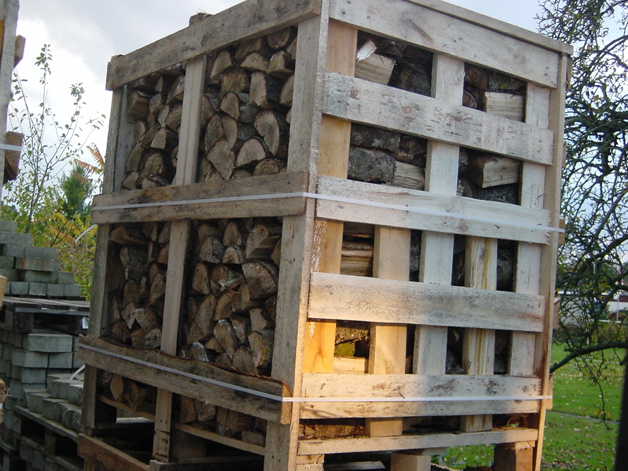 Gemischtes Laubholz 30-33 cm luftgetrocknet 1,5 SRM